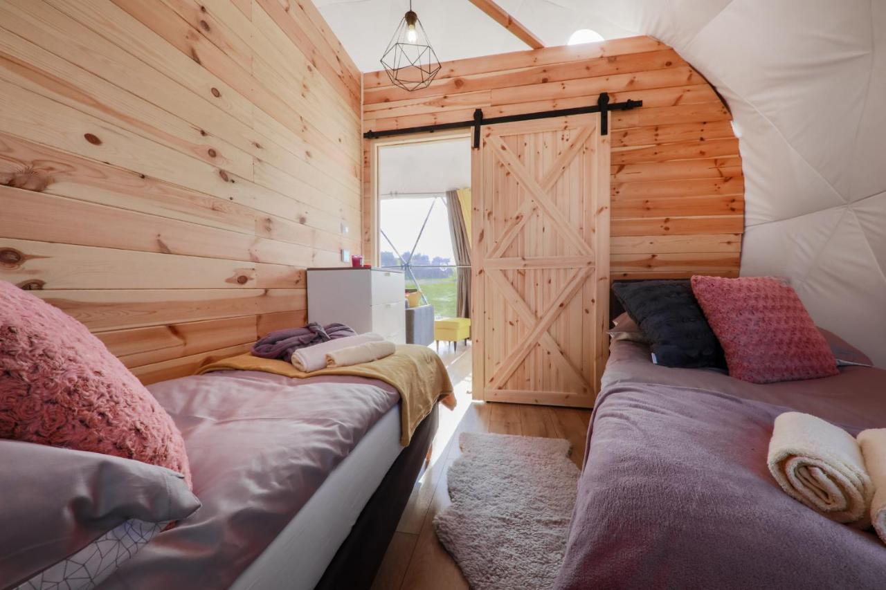 Glamping Gliczarow Klapnioki Bed & Breakfast Lesnica  Exterior photo