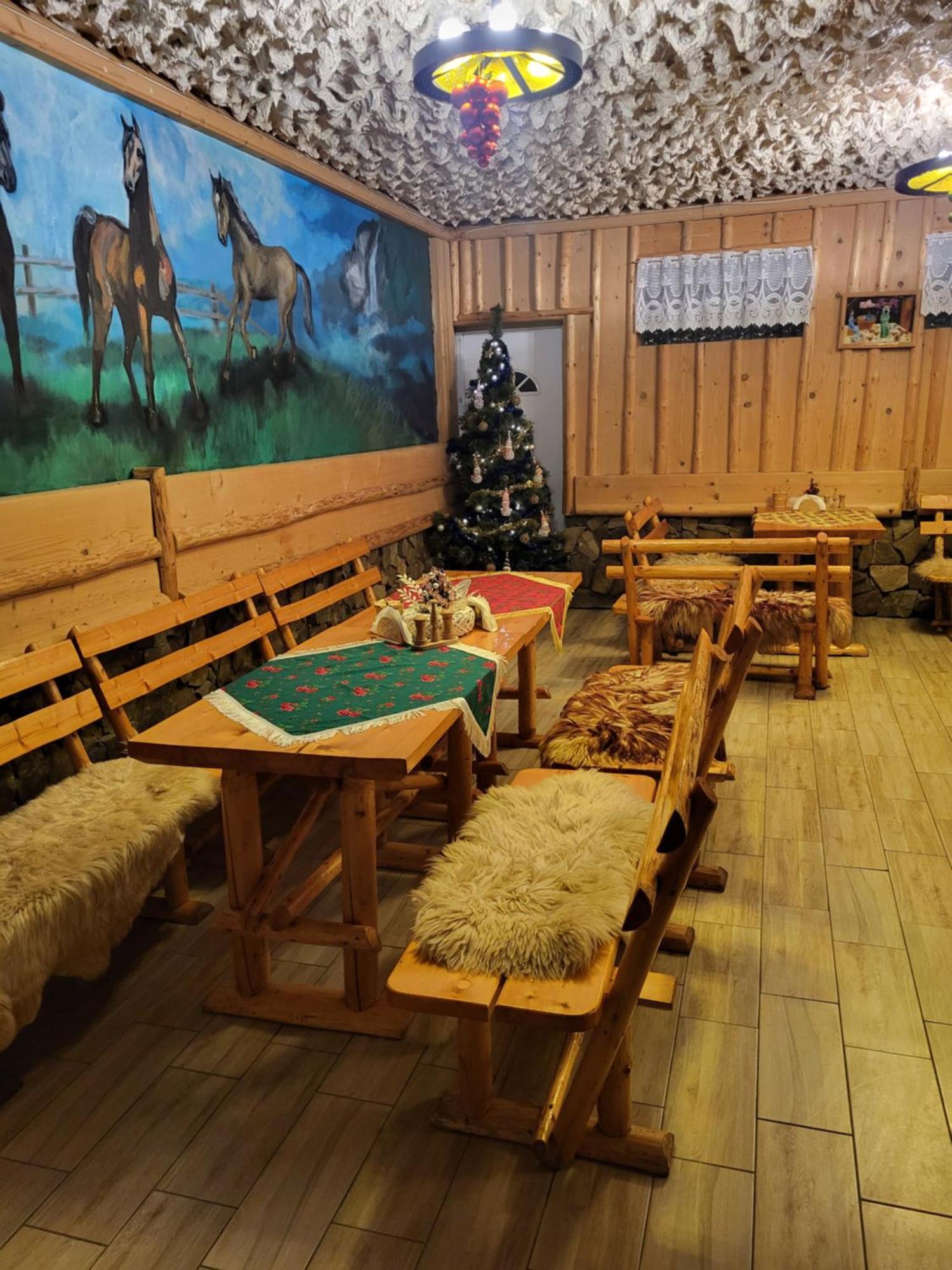 Glamping Gliczarow Klapnioki Bed & Breakfast Lesnica  Exterior photo